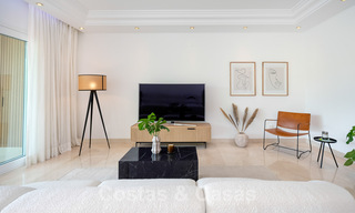 Appartement moderne et rénové à vendre avec une grande terrasse à Nueva Andalucia, Marbella 41354 