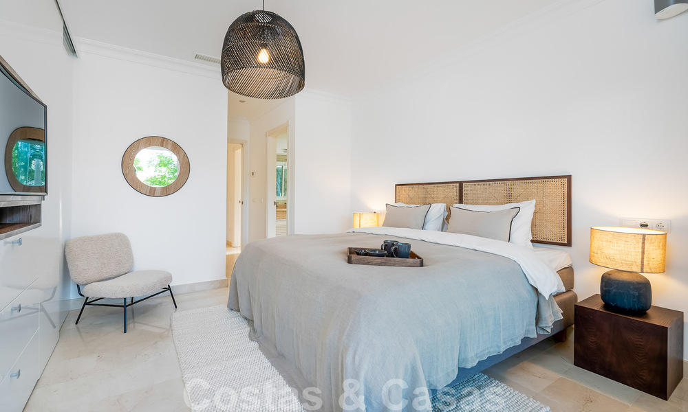 Appartement moderne et rénové à vendre avec une grande terrasse à Nueva Andalucia, Marbella 41355