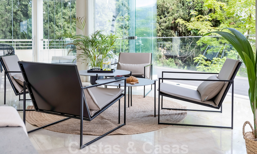 Appartement moderne et rénové à vendre avec une grande terrasse à Nueva Andalucia, Marbella 41359