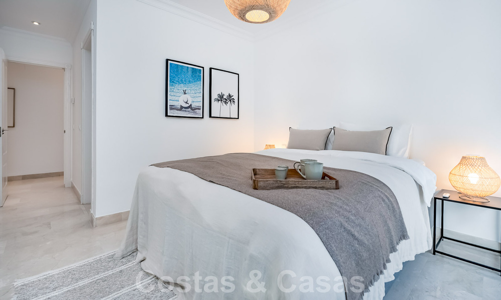 Appartement moderne et rénové à vendre avec une grande terrasse à Nueva Andalucia, Marbella 41373