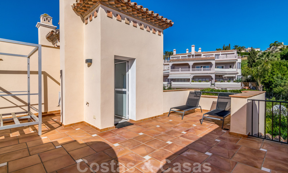 Luxueux penthouse en duplex à vendre avec vue panoramique sur la mer à Benahavis – Marbella 41428
