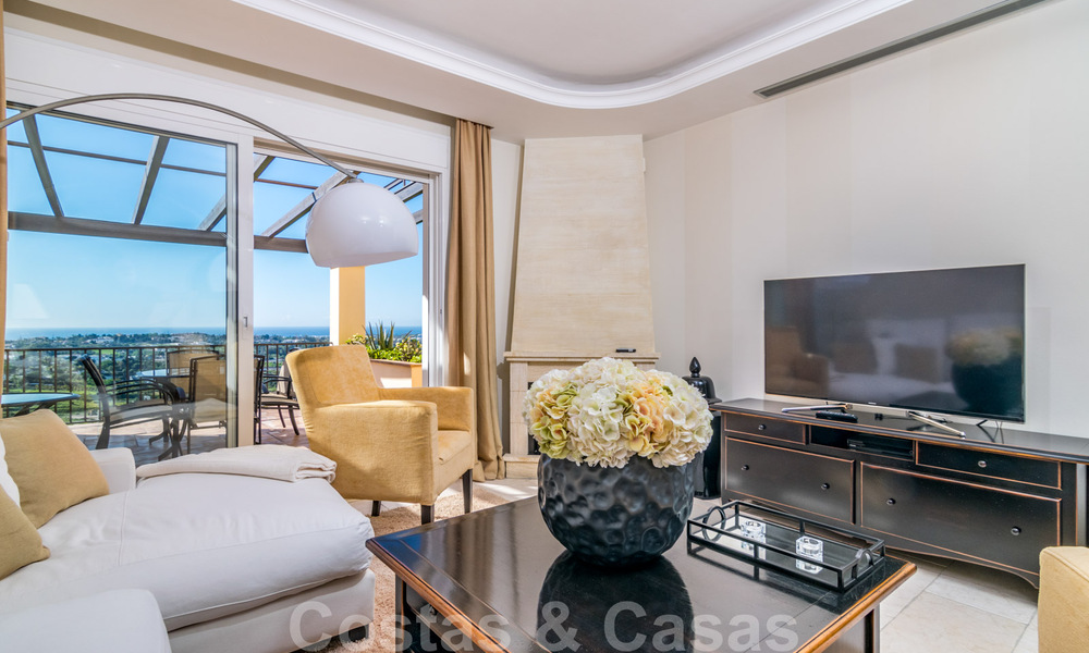 Luxueux penthouse en duplex à vendre avec vue panoramique sur la mer à Benahavis – Marbella 41455