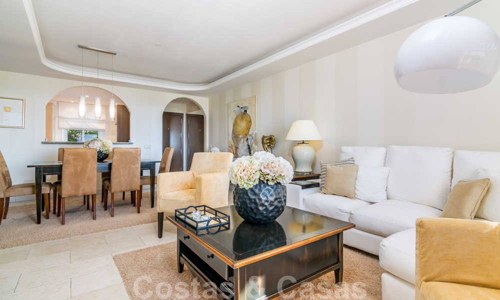 Luxueux penthouse en duplex à vendre avec vue panoramique sur la mer à Benahavis – Marbella 41457