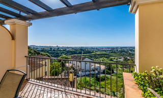 Luxueux penthouse en duplex à vendre avec vue panoramique sur la mer à Benahavis – Marbella 41460 