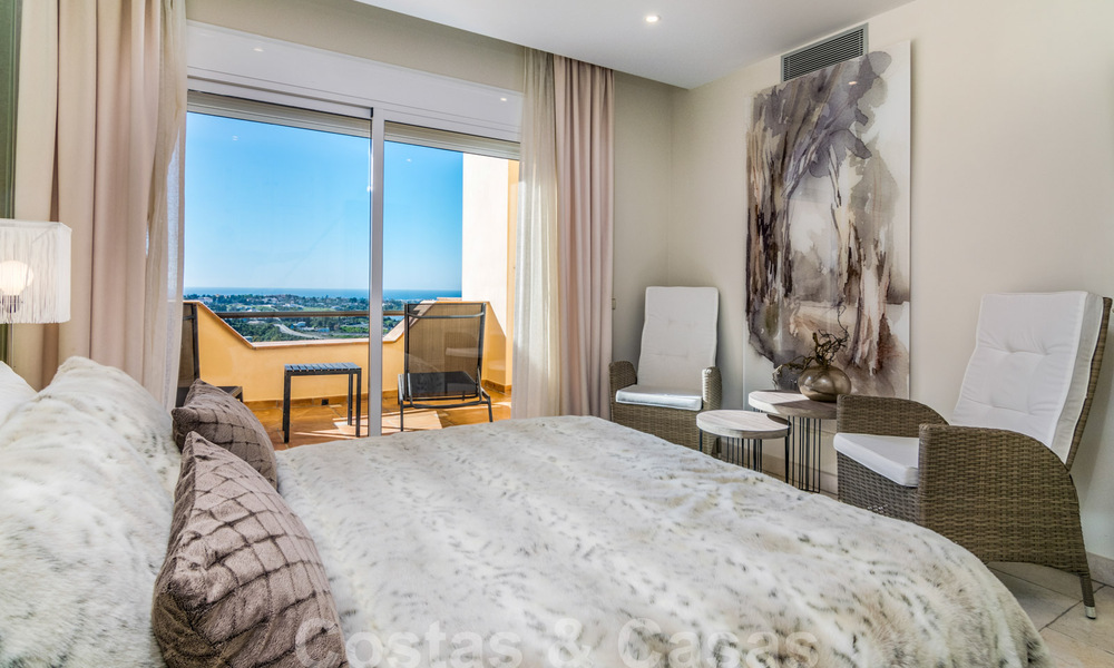 Luxueux penthouse en duplex à vendre avec vue panoramique sur la mer à Benahavis – Marbella 41481