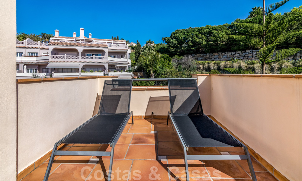 Luxueux penthouse en duplex à vendre avec vue panoramique sur la mer à Benahavis – Marbella 41487