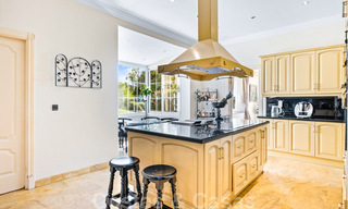 Vente d'une villa espagnole de luxe, avec vue sur la campagne et la mer, à Marbella - Benahavis 41520 