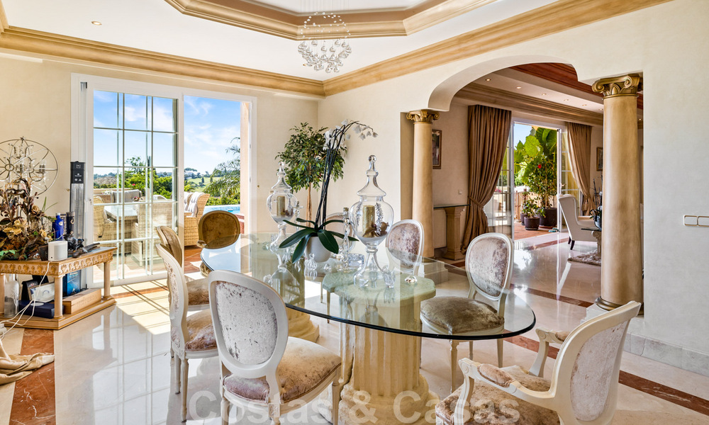 Vente d'une villa espagnole de luxe, avec vue sur la campagne et la mer, à Marbella - Benahavis 41522
