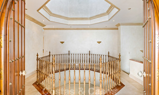 Vente d'une villa espagnole de luxe, avec vue sur la campagne et la mer, à Marbella - Benahavis 41535 