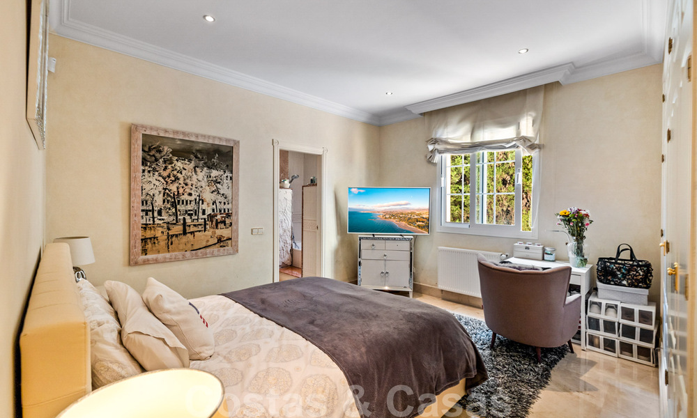 Vente d'une villa espagnole de luxe, avec vue sur la campagne et la mer, à Marbella - Benahavis 41538