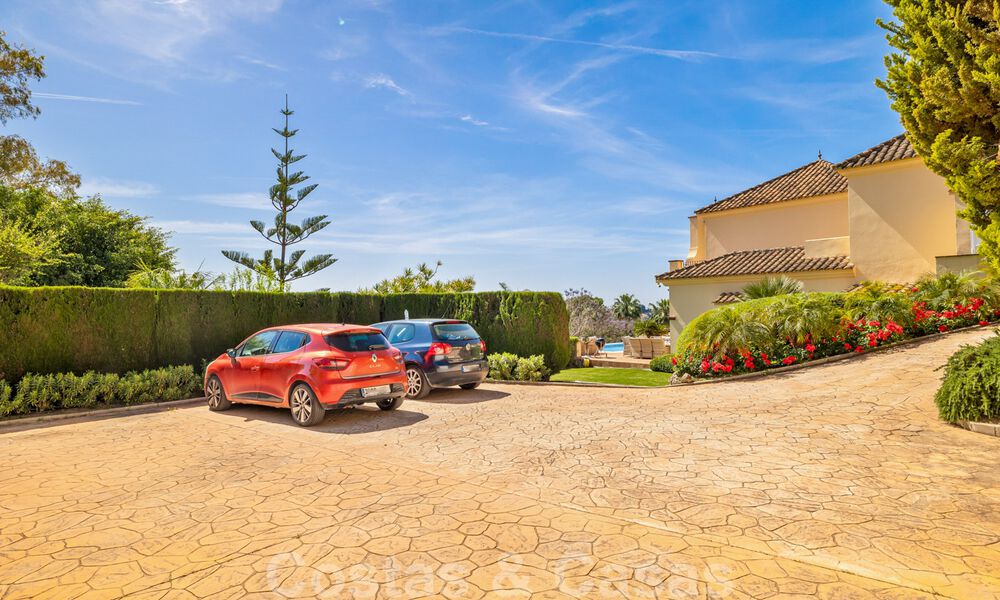 Vente d'une villa espagnole de luxe, avec vue sur la campagne et la mer, à Marbella - Benahavis 41545