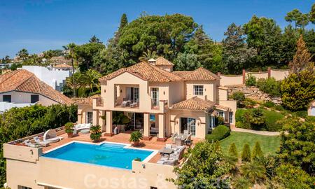 Vente d'une villa espagnole de luxe, avec vue sur la campagne et la mer, à Marbella - Benahavis 41564