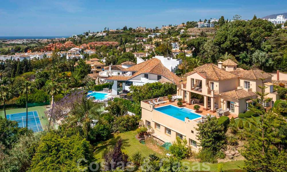 Vente d'une villa espagnole de luxe, avec vue sur la campagne et la mer, à Marbella - Benahavis 41566