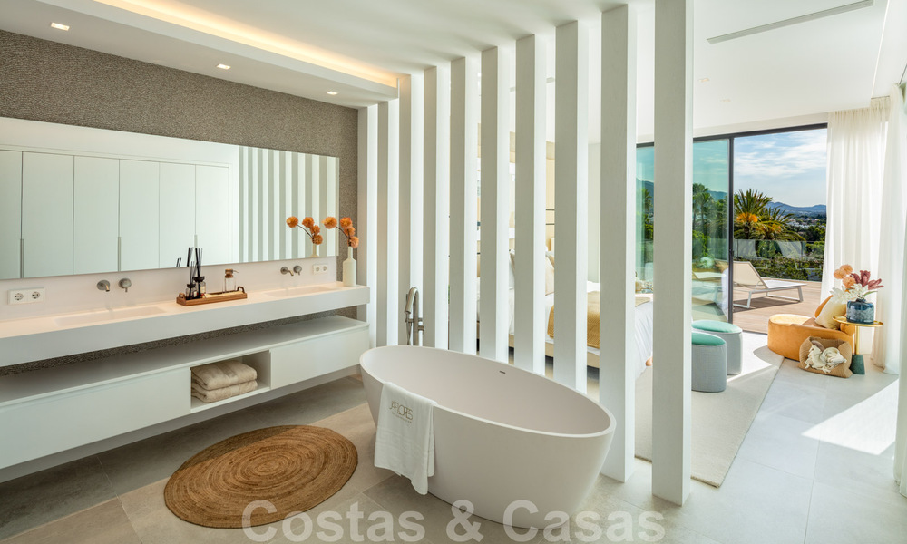 Luxueuse villa de style LA à vendre, avec vue imprenable sur La Concha, à Nueva Andalucia - Marbella 41712