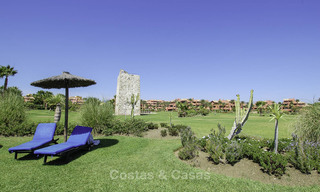 Torre Bermeja : appartements spacieux et luxueux à vendre dans un complexe exclusif en bord de la mer entre Marbella et Estepona 41588 