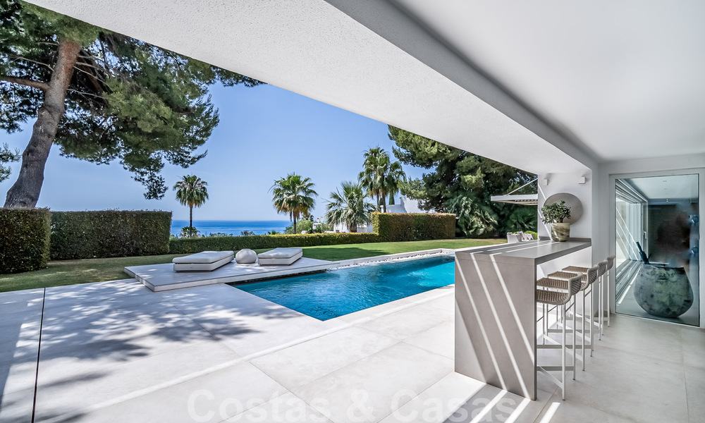 Magnifique villa à vendre, rénovée dans un style luxueux et moderne, sur le Golden Mile à Marbella 41689