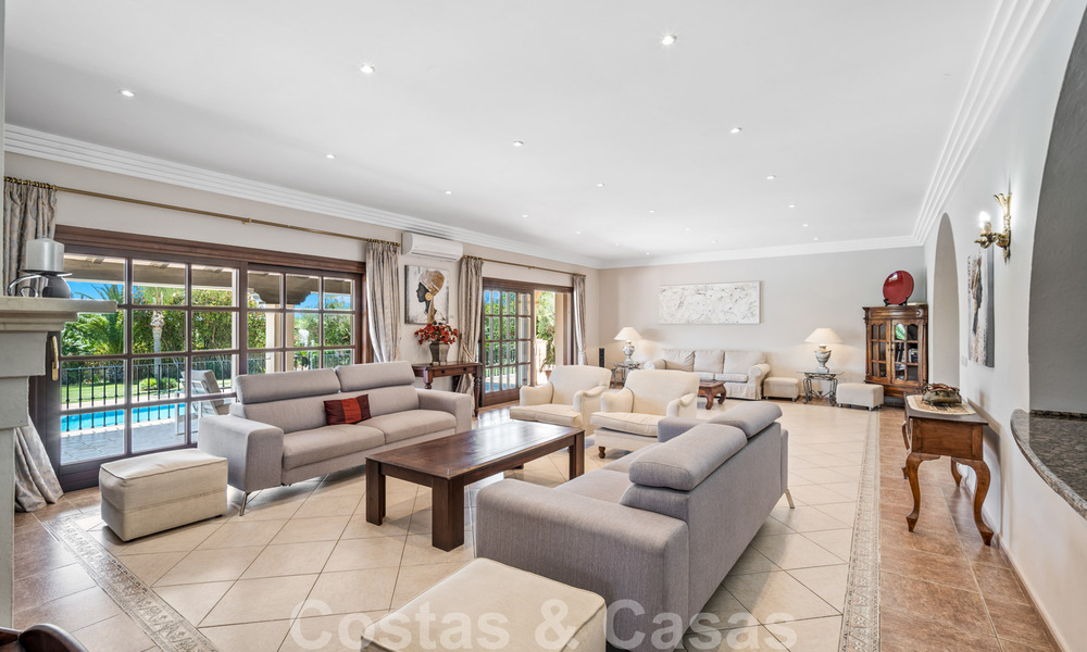 Villa traditionnelle espagnole de luxe à vendre à Benahavis - Marbella 41858