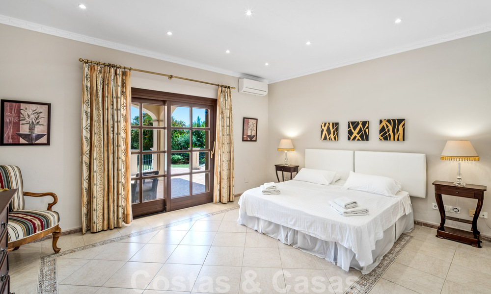 Villa traditionnelle espagnole de luxe à vendre à Benahavis - Marbella 41861
