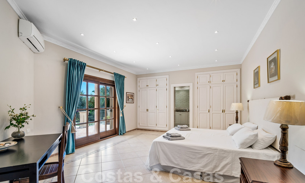 Villa traditionnelle espagnole de luxe à vendre à Benahavis - Marbella 41863