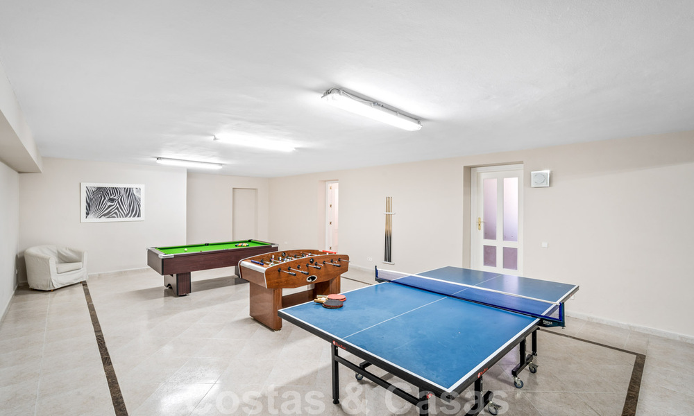 Villa traditionnelle espagnole de luxe à vendre à Benahavis - Marbella 41882