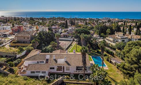 Charmante villa à vendre sur un grand terrain avec vue sur la mer dans un quartier calme à proximité du centre de Marbella 41795