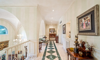 Vente d'une villa de luxe avec vue sur le jardin, a un pas de la mer à Guadalmina Baja à Marbella 41826 