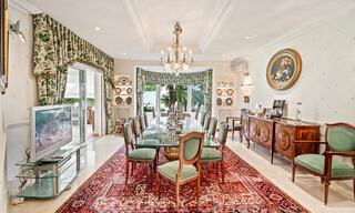 Vente d'une villa de luxe avec vue sur le jardin, a un pas de la mer à Guadalmina Baja à Marbella 41837 