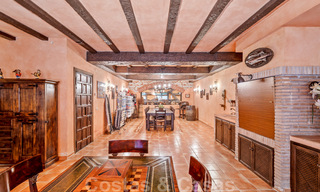 Vente d'une villa de luxe avec vue sur le jardin, a un pas de la mer à Guadalmina Baja à Marbella 41854 