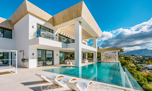 Villa moderne à vendre avec vue panoramique sur la mer à Marbella - Benahavis 41921