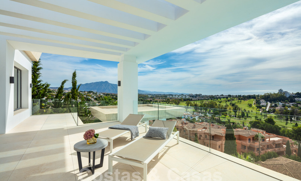 Villa moderne à vendre avec vue panoramique sur la mer à Marbella - Benahavis 58755