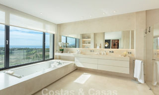 Villa moderne à vendre avec vue panoramique sur la mer à Marbella - Benahavis 58756 