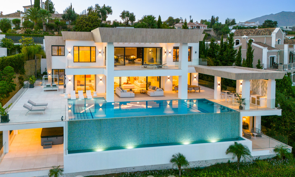 Villa moderne à vendre avec vue panoramique sur la mer à Marbella - Benahavis 58777