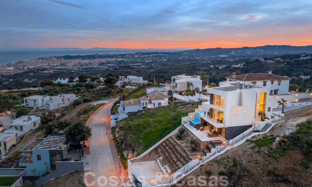 Villa moderne et architecturale à vendre à Mijas, Costa del Sol 41931