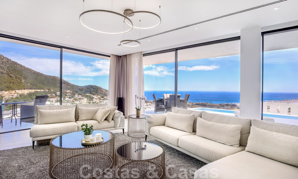 Villa moderne et architecturale à vendre à Mijas, Costa del Sol 41950