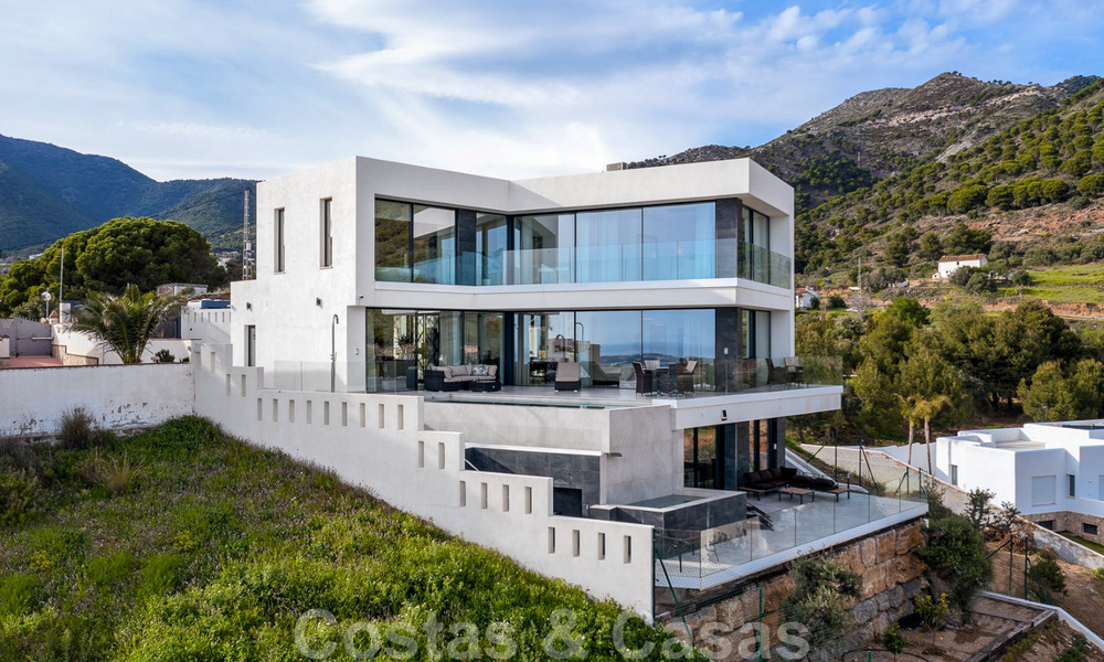 Villa moderne et architecturale à vendre à Mijas, Costa del Sol 41968