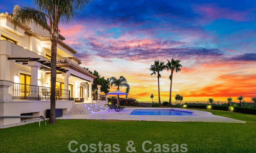 Vente d'une villa de luxe avec vue sur la mer à Benahavis - Marbella 44090