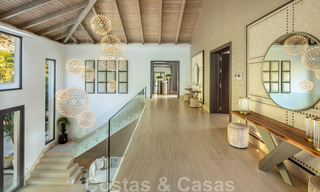 Villa de luxe contemporaine et moderne à vendre dans un style de resort avec vue panoramique sur la mer à Cascada de Camojan à Marbella 42097 