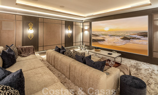 Villa de luxe contemporaine et moderne à vendre dans un style de resort avec vue panoramique sur la mer à Cascada de Camojan à Marbella 42119 