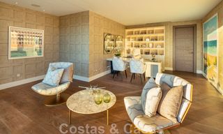 Villa de luxe contemporaine et moderne à vendre dans un style de resort avec vue panoramique sur la mer à Cascada de Camojan à Marbella 42129 