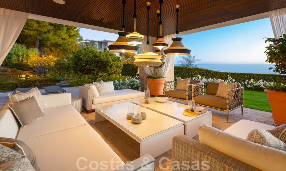 Villa de luxe contemporaine et moderne à vendre dans un style de resort avec vue panoramique sur la mer à Cascada de Camojan à Marbella 42131