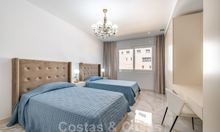 Appartement rénové à vendre, avec vue sur la mer, au centre de Puerto Banus, Marbella 42242 
