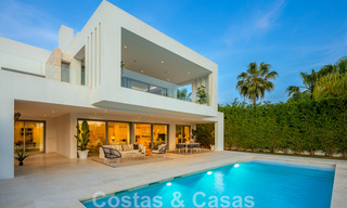 Villa de conception à vendre dans une urbanisation exclusive de Nueva Andalucia - Marbella 42136 