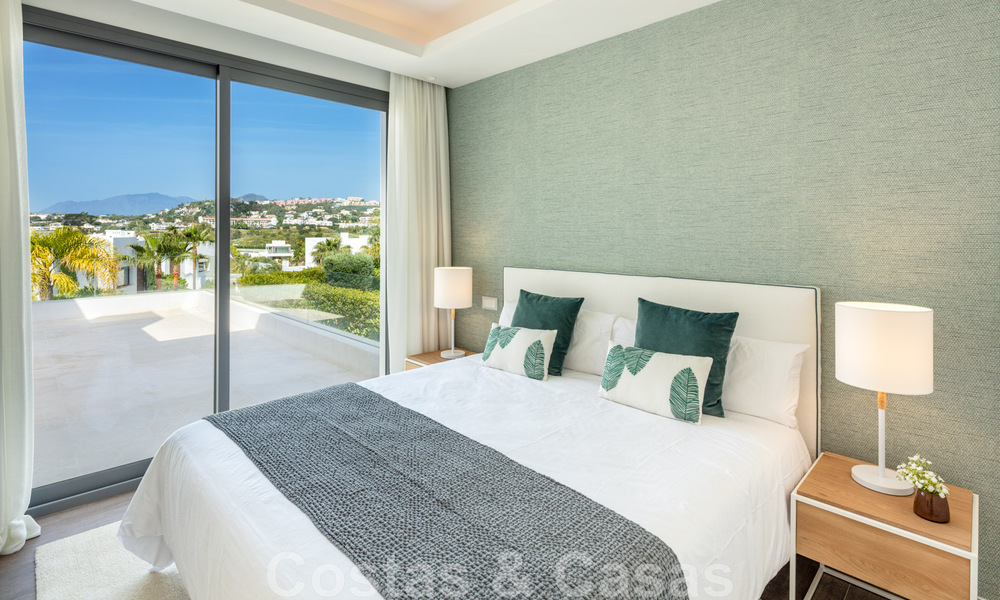Villa de conception à vendre dans une urbanisation exclusive de Nueva Andalucia - Marbella 42140