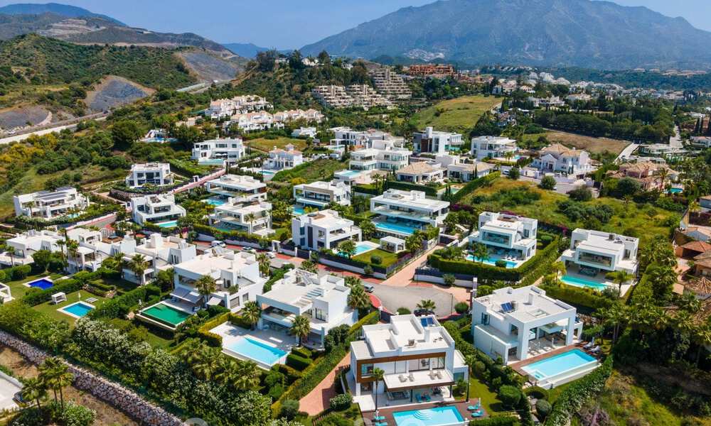 Villa de conception à vendre dans une urbanisation exclusive de Nueva Andalucia - Marbella 42152