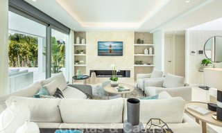 Villa de conception à vendre dans une urbanisation exclusive de Nueva Andalucia - Marbella 42159 