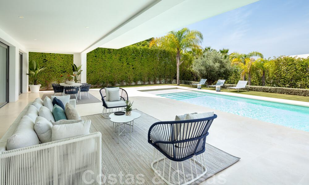 Villa de conception à vendre dans une urbanisation exclusive de Nueva Andalucia - Marbella 42164