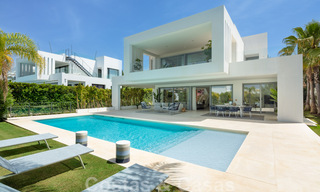 Villa de conception à vendre dans une urbanisation exclusive de Nueva Andalucia - Marbella 42167 