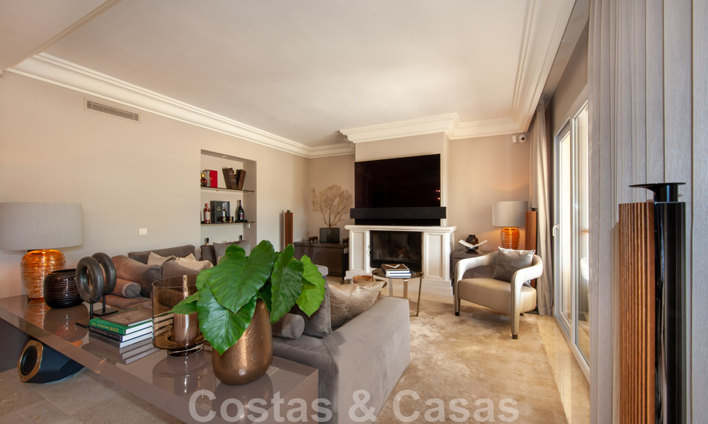 Penthouse de luxe à vendre dans un magnifique complexe de golf en première ligne à Nueva Andalucia, Marbella 42174