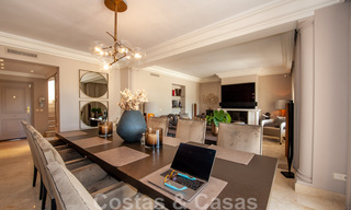 Penthouse de luxe à vendre dans un magnifique complexe de golf en première ligne à Nueva Andalucia, Marbella 42175 