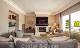Penthouse de luxe à vendre dans un magnifique complexe de golf en première ligne à Nueva Andalucia, Marbella 42176 